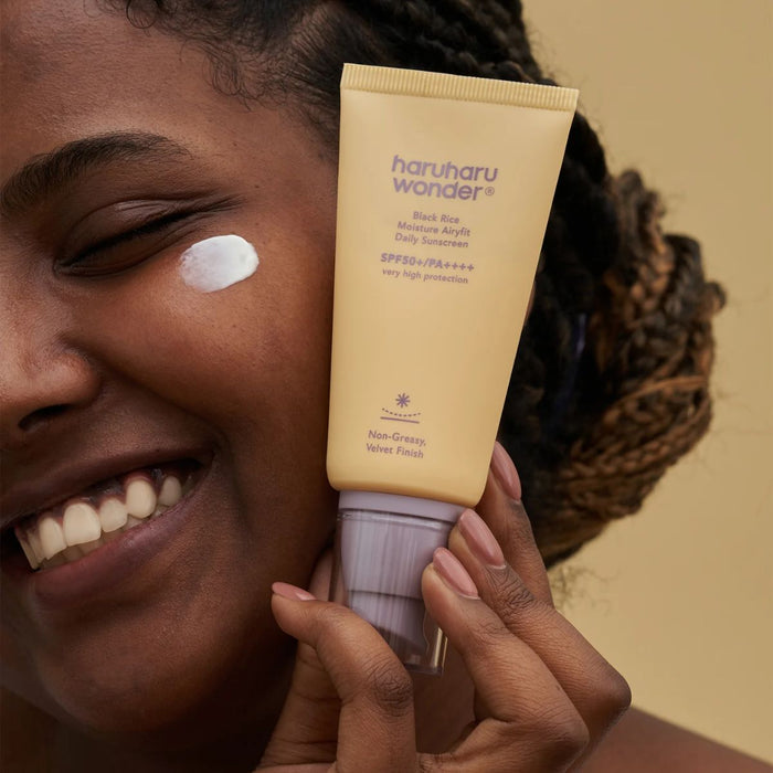 Haru Haru Wonder Black Rice Moisture Airyfit Daily Sunscreen SPF50+/PA++++