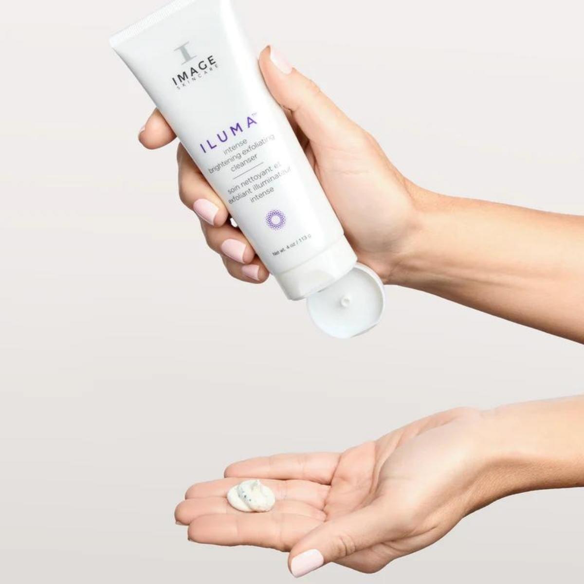 IMAGE Skincare Iluma Intense Brightening Exfoliating Cleanser on hands 