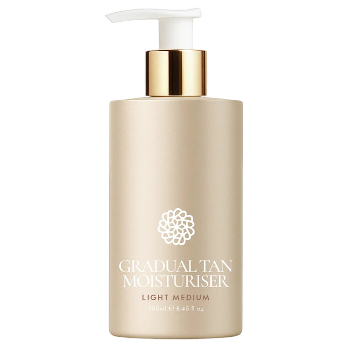 Lisa & Co Gradual Tan Moisturiser 250ml - Light/Medium