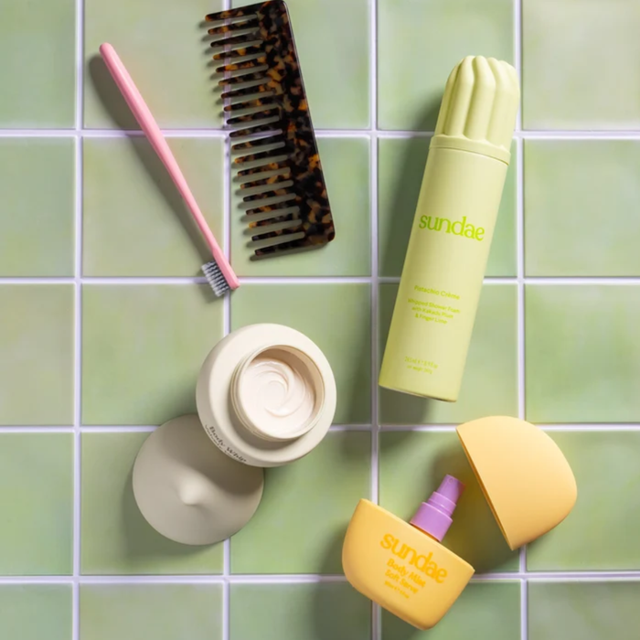 Sundae Body Pistachio Crème Foaming Body Wash 265ml