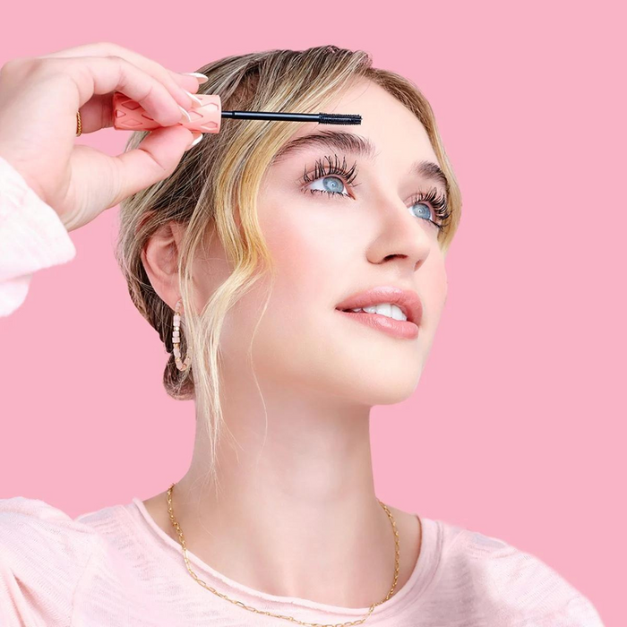 Benefit Roller Lash Mascara model 